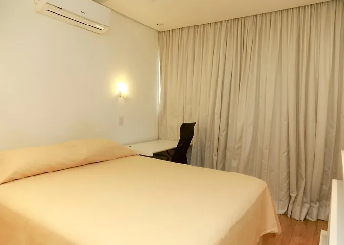 Apartamento encantador na Glória próximo ao metrô. Rio de Janeiro